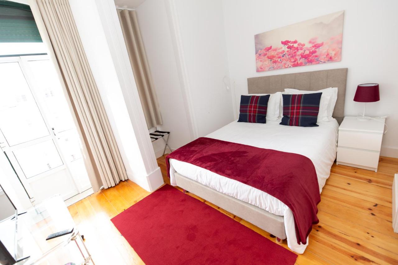 Inn-Chiado Boulevard Guest House Lisbona Esterno foto