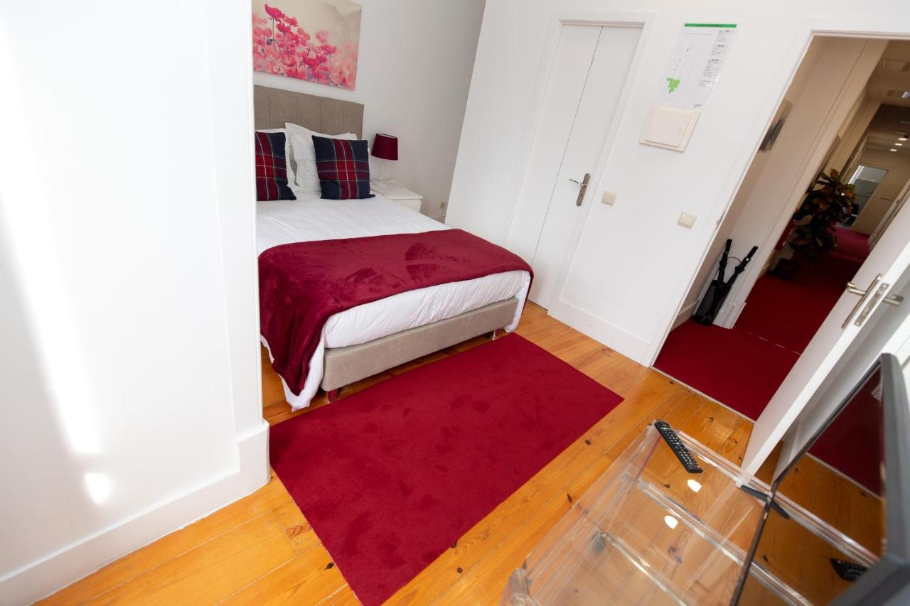 Inn-Chiado Boulevard Guest House Lisbona Esterno foto
