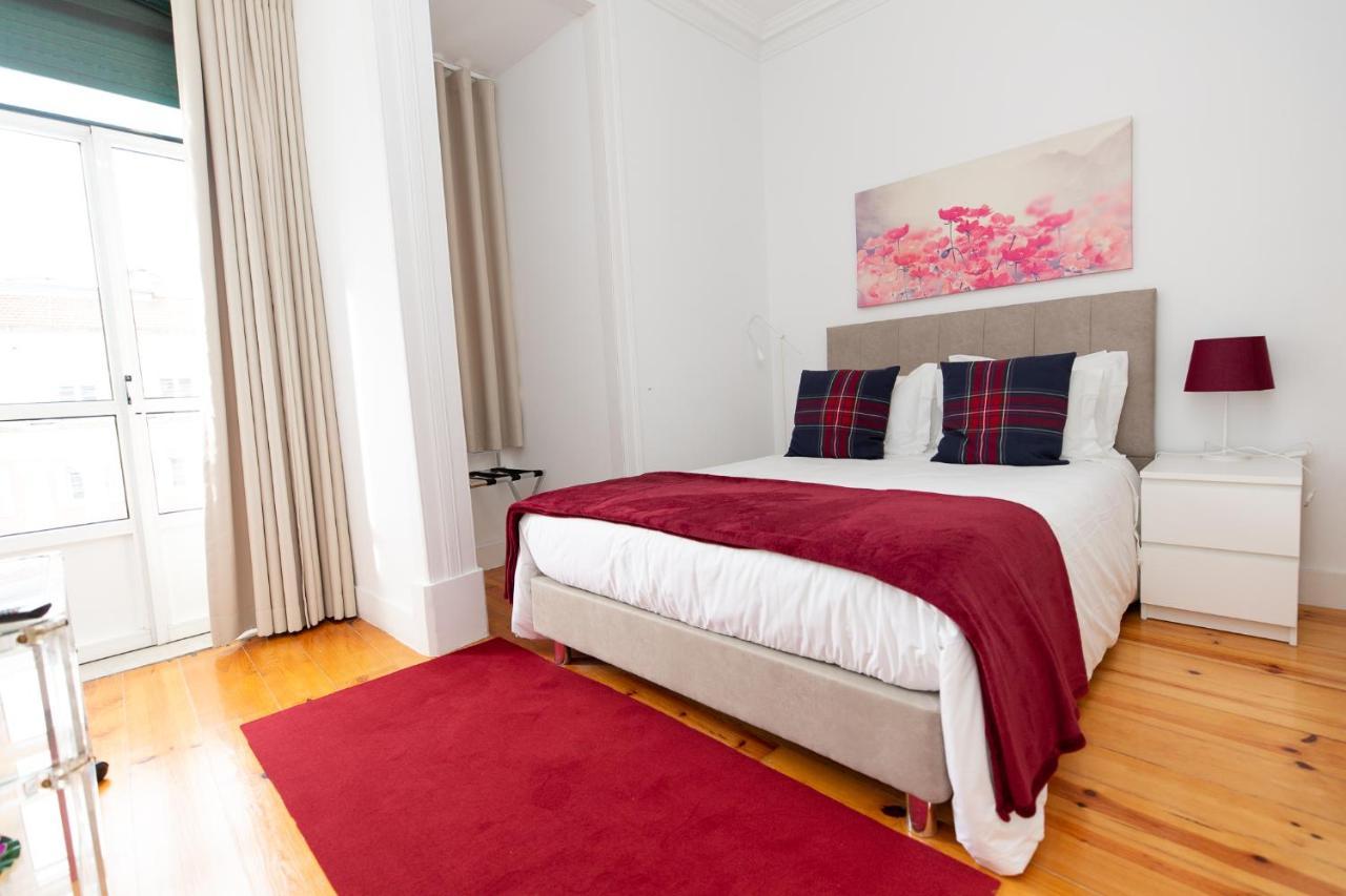 Inn-Chiado Boulevard Guest House Lisbona Esterno foto