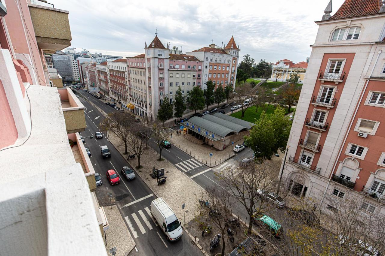 Inn-Chiado Boulevard Guest House Lisbona Esterno foto