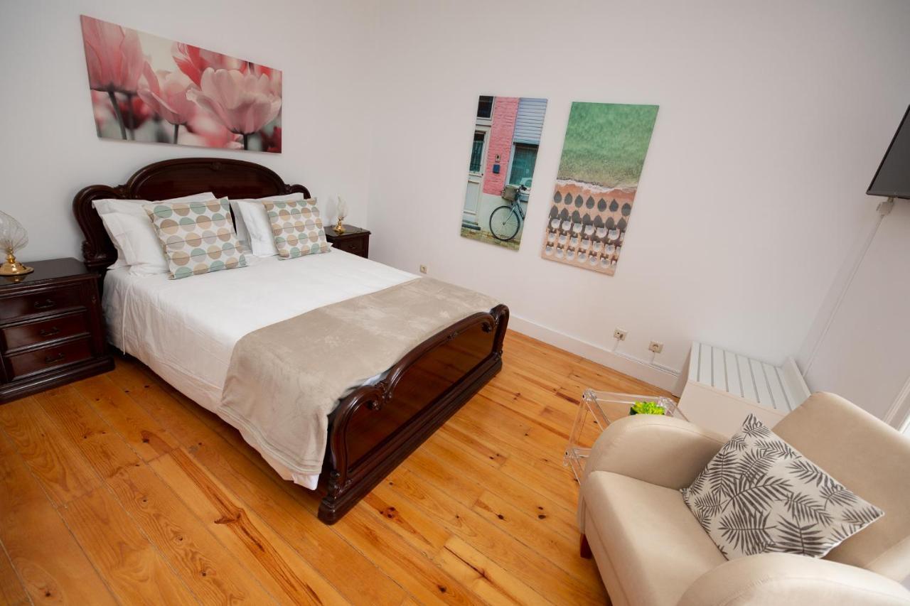 Inn-Chiado Boulevard Guest House Lisbona Esterno foto