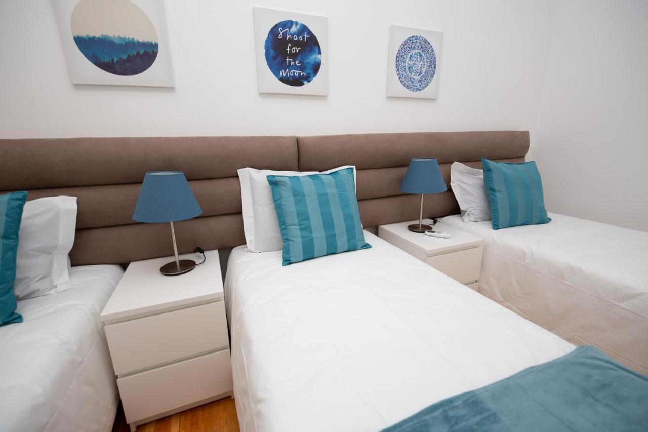 Inn-Chiado Boulevard Guest House Lisbona Esterno foto