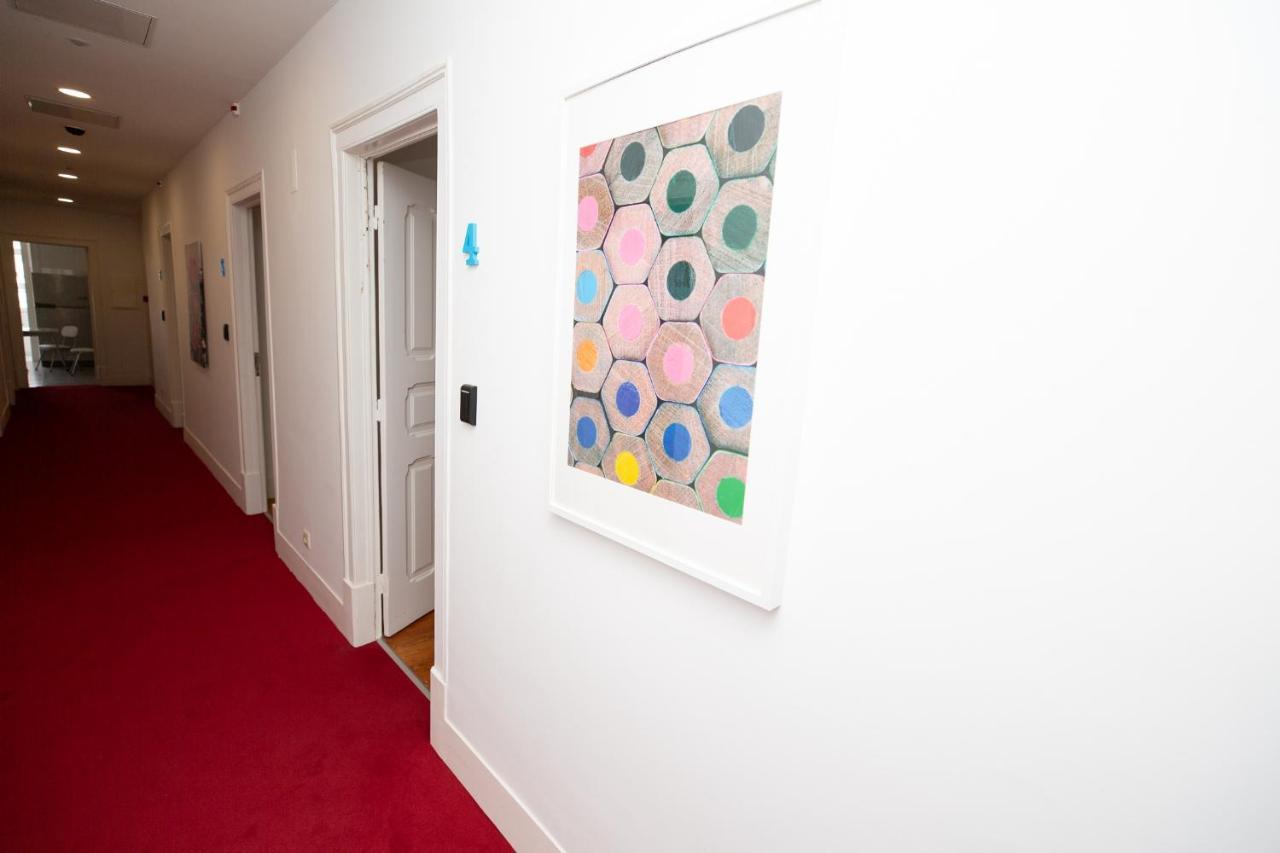 Inn-Chiado Boulevard Guest House Lisbona Esterno foto